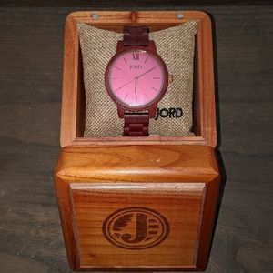 Jord Frankie Wood Watch in Purpleheart and Plum